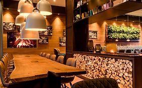 Motel One Salzburg-Sued